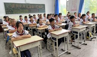 诗朗诵《童心向党》 诗朗诵《童心向党》