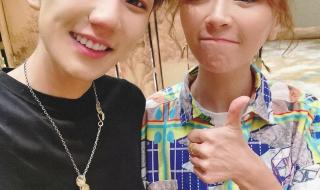 王源看黄雅莉演唱会